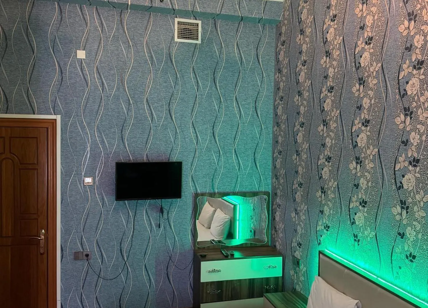 Urban Badamdart Hotel Baku