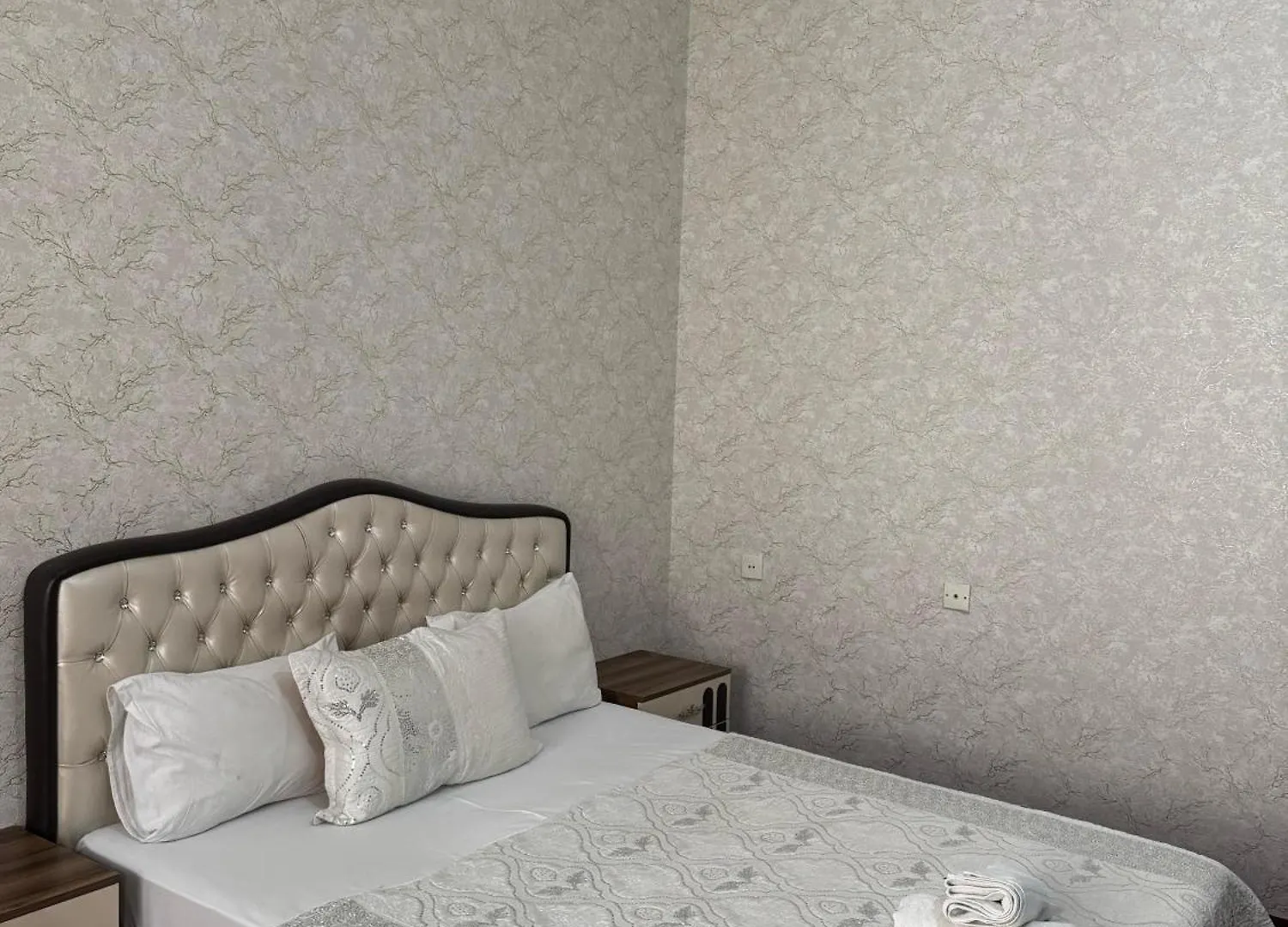 Urban Badamdart Hotel Baku 3*,